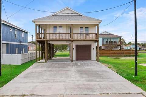 1007 S Live Oak St., ROCKPORT, TX 78382