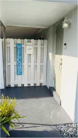 5940 NW 13th St, Sunrise, FL 33313