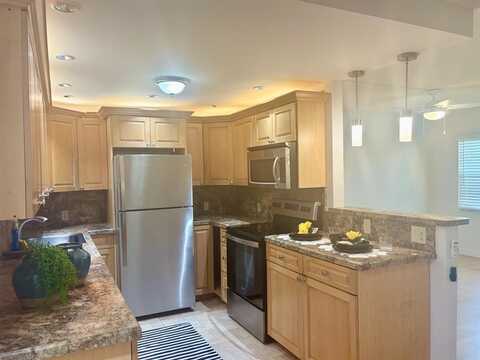 135 Mansfield D, Boca Raton, FL 33434