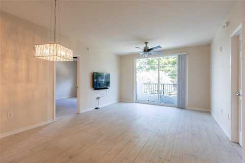 2421 NE 65th St, Fort Lauderdale, FL 33308