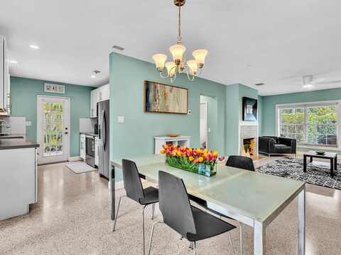 710 SE 22nd St, Fort Lauderdale, FL 33316