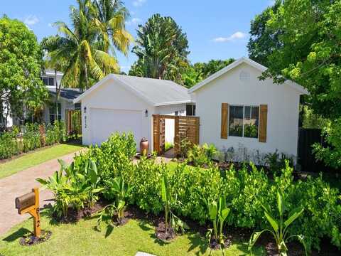 812 NW 26th St, Wilton Manors, FL 33311