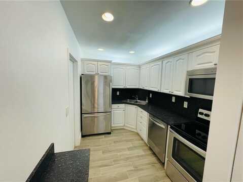 3111 Oakland Shores Dr, Oakland Park, FL 33309