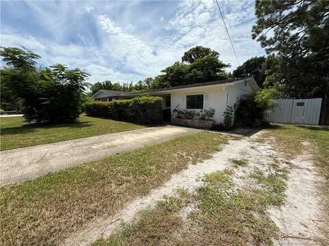 1002 SE 15th Court, Stuart, FL 34996