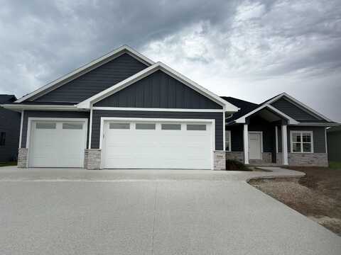 1594 PRAIRIE CLOVER Court, DE PERE, WI 54115