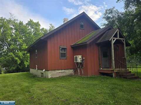 4776 Cedar Island Dr, Eveleth, MN 55734