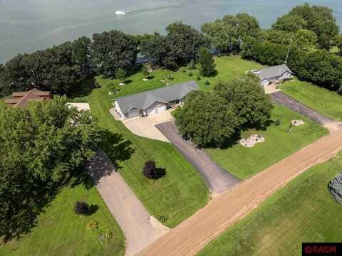 4 S Fox Lake Drive, Sherburn, MN 56171