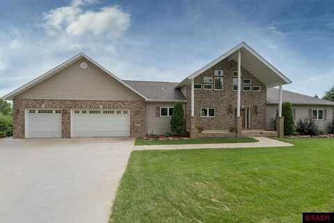 48545 Shanaska Creek Road, Kasota, MN 56050