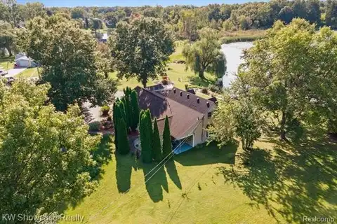 604 GAFFNEY, Highland, MI 48356