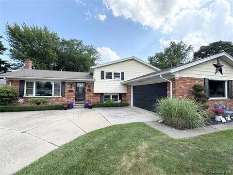 21100 Martin Road, Saint Clair Shores, MI 48081