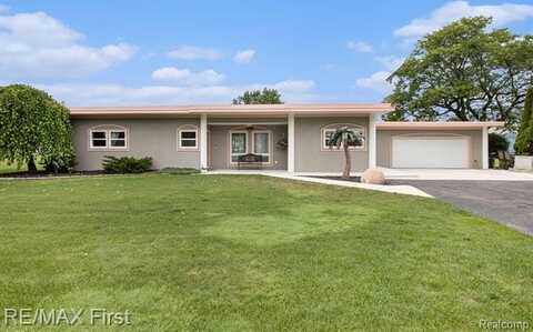 48855 Salt River Drive, Chesterfield, MI 48047