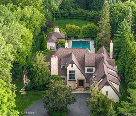 72 Lone Pine Road, Bloomfield Hills, MI 48304