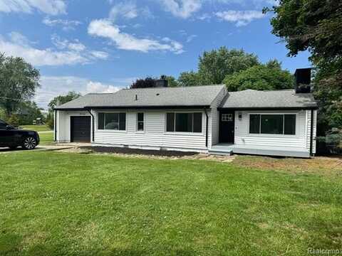 2590 Walnut Lake Road, West Bloomfield, MI 48323