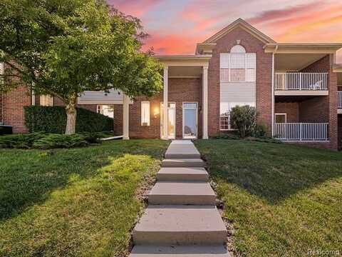 1850 Flagstone Circle, Rochester, MI 48307