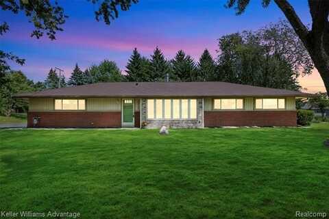 24826 Joseph, Novi, MI 48375