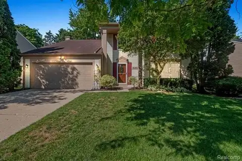 2686 Orbit Drive, Lake Orion, MI 48360