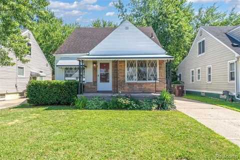8272 Coolidge, Center Line, MI 48015