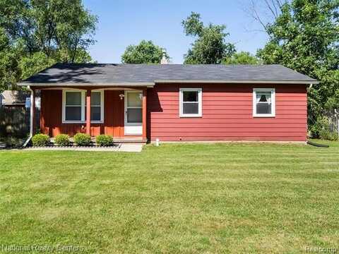 407 Crescent Avenue, Holly, MI 48442