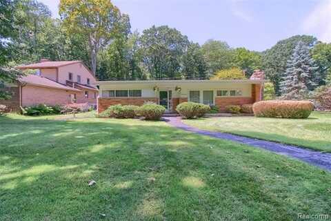 15621 Hidden Lane, Livonia, MI 48154