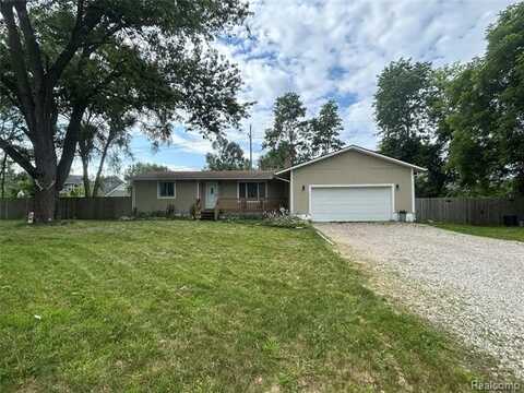 4610 WHITE LAKE Road, White Lake, MI 48383