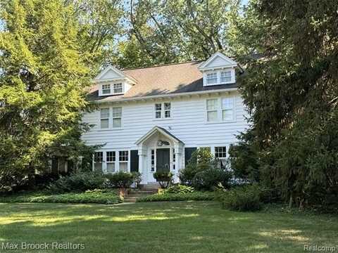13 Elm Park Boulevard, Pleasant Ridge, MI 48069