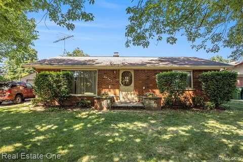 51341 Neumaier Drive, Shelby, MI 48316