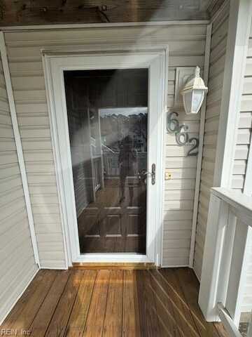 662 Seawatch Cove, Virginia Beach, VA 23451