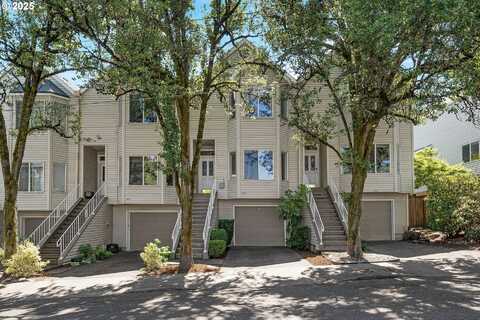 236 S SWEENEY ST, Portland, OR 97239