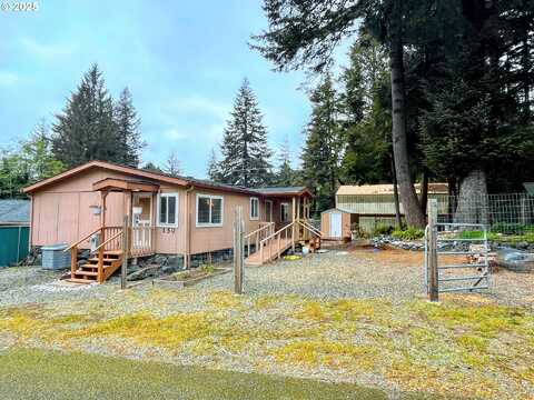 150 WOODGLEN ST, Port Orford, OR 97465