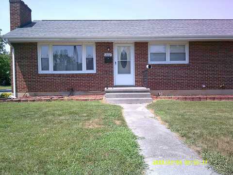 202 FRONTIER RD NE, Roanoke, VA 24012