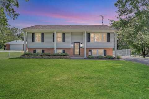 1331 Rainbow Forest DR, Troutville, VA 24175