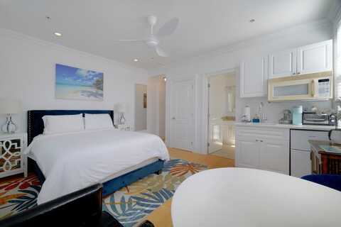 235 Sunrise Avenue, Palm Beach, FL 33480