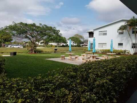 305 Newport T, Deerfield Beach, FL 33442