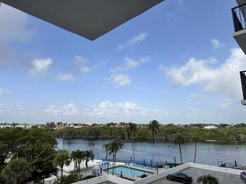 4750 S Ocean Boulevard, Highland Beach, FL 33487