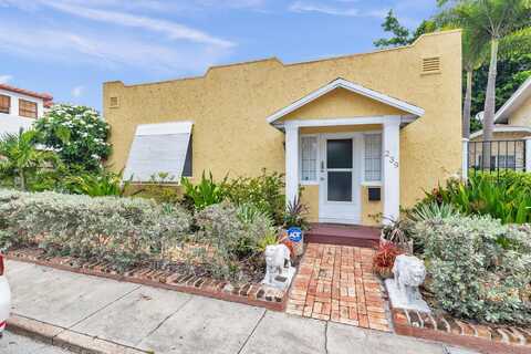 239 Lytton Court, West Palm Beach, FL 33405