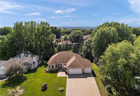 973 Mcclelland Street S, Maplewood, MN 55119