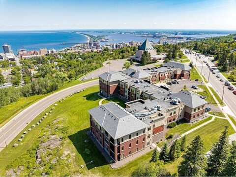 1126 Mesaba Ave, Duluth, MN 55811