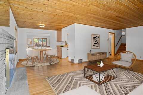 11011 Queen Circle, Bloomington, MN 55431