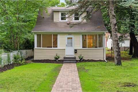 2365 Doswell Avenue, Saint Paul, MN 55108