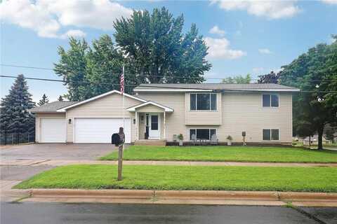 902 11th Street W, Hastings, MN 55033