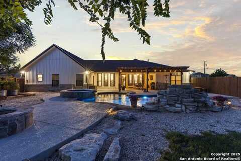 300 Firewheel, Bandera, TX 78003
