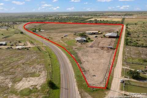 18434 Fm 471, Natalia, TX 78059