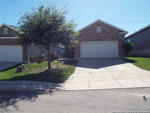 4937 Hallies Garden, Saint Hedwig, TX 78152