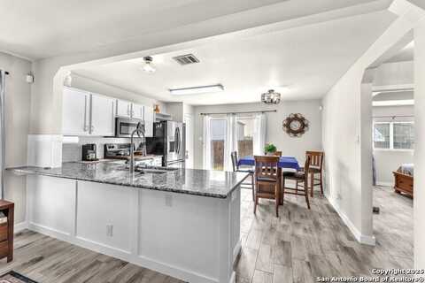 331 Cedron Chase, San Antonio, TX 78253