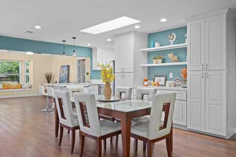 9155-57 Gold Coast Dr, San Diego, CA 92126