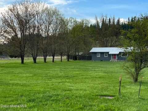 64 Retriever Ln, Oldtown, ID 83822