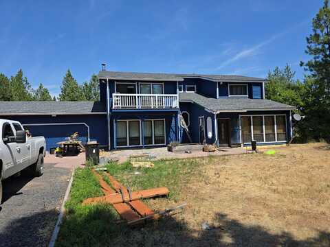 4221 E Bailey Rd, Chattaroy, WA 99003