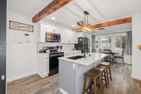 4017 E Cleveland Ave, Spokane, WA 99217