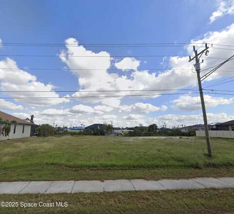 2513 Surfside Boulevard, Cape Coral, FL 33914