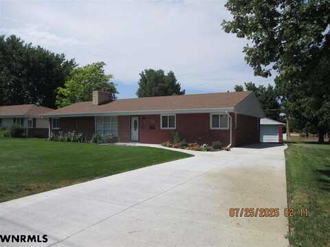 1810 Q STREET, GERING, NE 69341